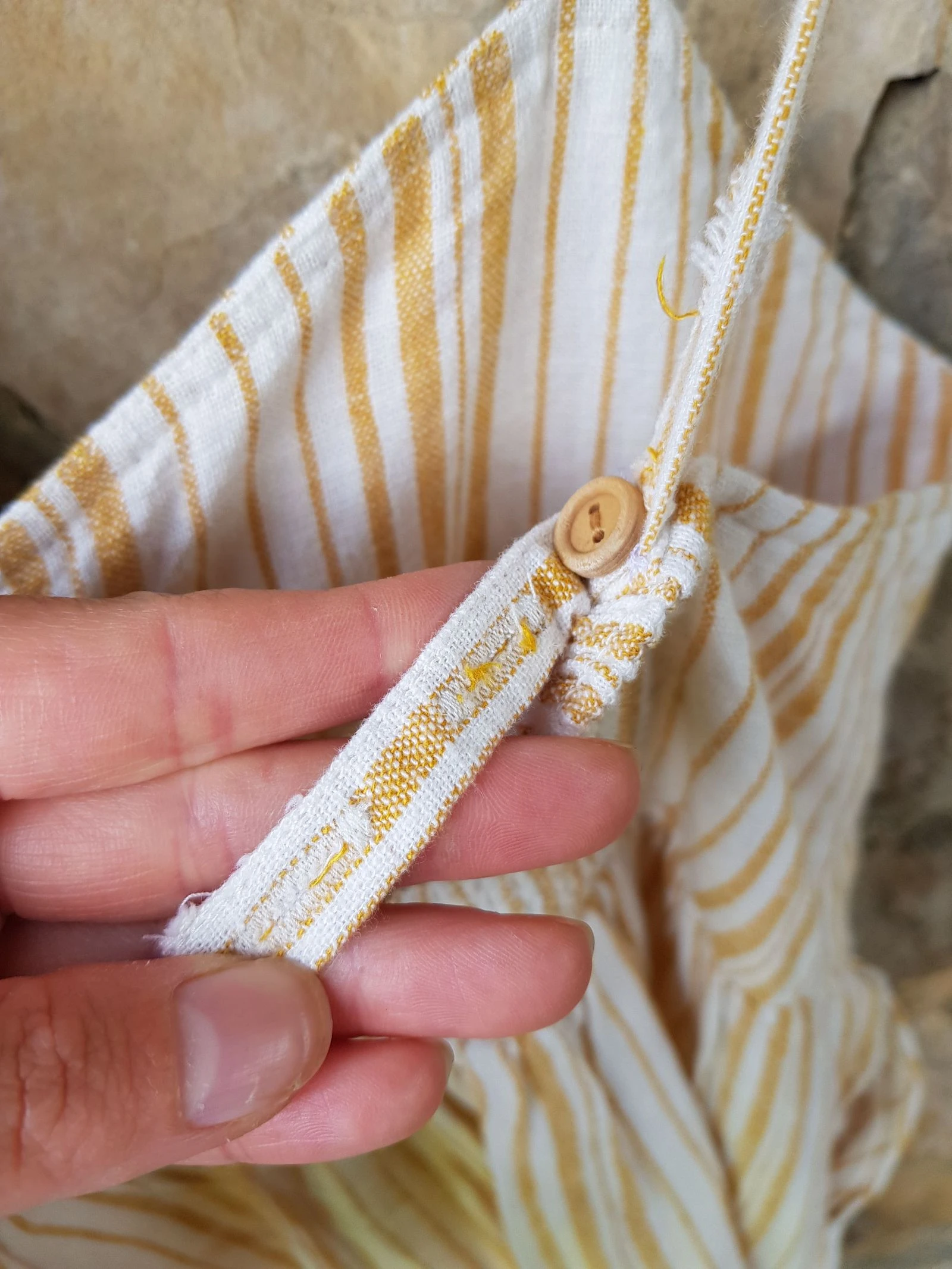 Striped button-down midi dress S. Robe midi à rayures et boutons – photo 11